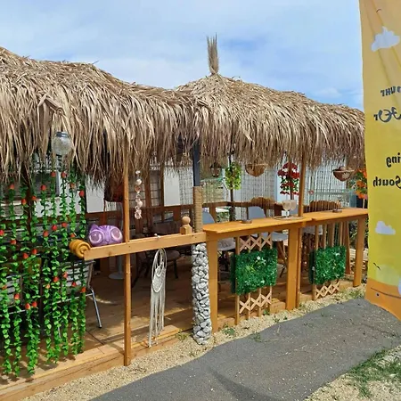 مكان تخييم европа юг *